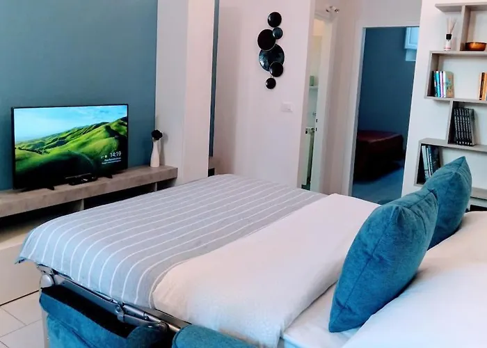 Snuggly Blue * Floransa