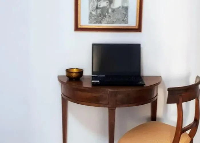 Snuggly Blue Floransa